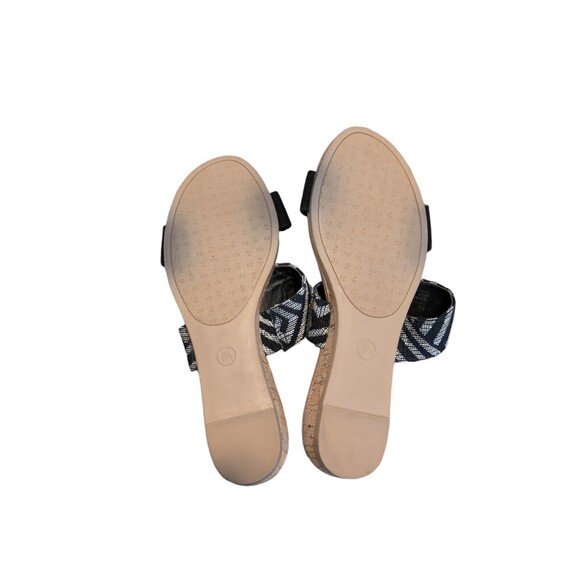 DV Dolce Vita Sandals Womens 8.5 Bailey Slides Slip On Flats Straps Black Fabric - Picture 4 of 4